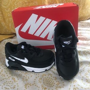 NWT Baby Nike air max